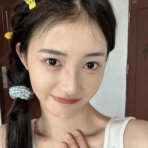 ins纯欲风小姐姐头像