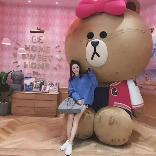 在西航本期校花长龙准空姐郭盼盼古风绝俗现代恬美,妥妥的一枚真女神
