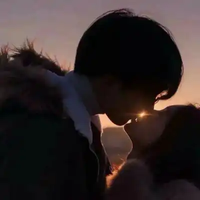 超撩禁欲系真人头像接吻