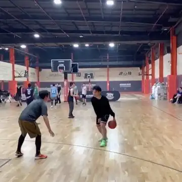 打篮球最怕遇到这种有节奏的根本防不住