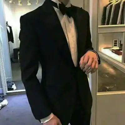 正装禁欲系男生头像付嘉