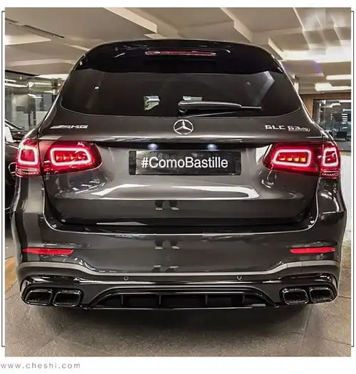 奔驰amg新glc实拍搭4.0t引擎调整前后灯组