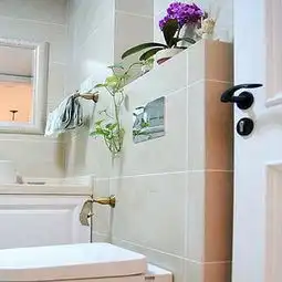 70平米现代简约风格二居室现代简约卫生间效果图