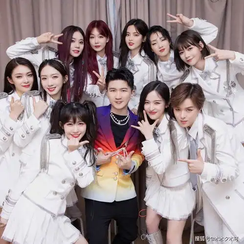 从唐嫣,宋祖儿到王霏霏,他的社交圈不亚于张大大