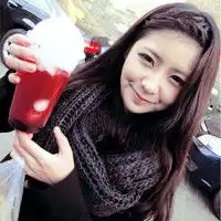 请紧紧拥抱证明你贪心韩系邻家小清新女生头像