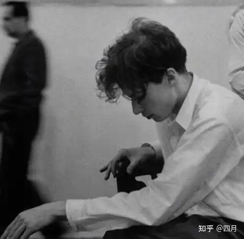 情侣头像黑色系霸气系男