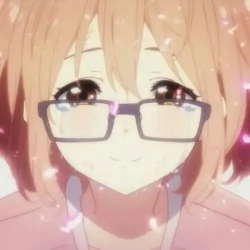 我想要几张笑着流泪的二次元女性图片,温柔又哀伤的感觉