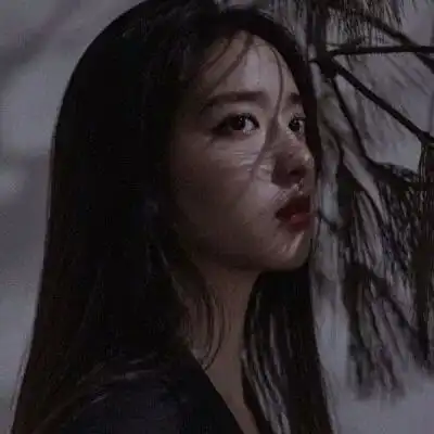 头像真人女高冷