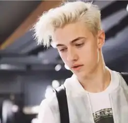 你长得那么好看,笑起来却特别丑肉毒素打了吗