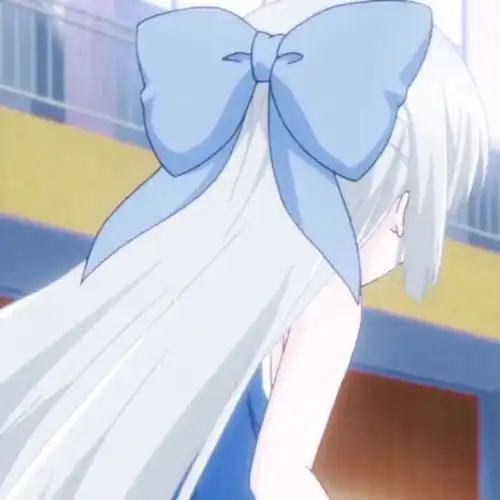 不常见的干净治愈系蓝色动漫头像