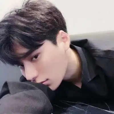 男生不爱你,却依然和你在一起,这3行为基本隐藏不了