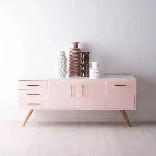 都是粉色,为什么女生喜欢是可爱,男生喜欢就是娘