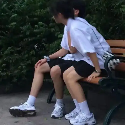 情头去年陪你过七夕的那个人今年还在吗