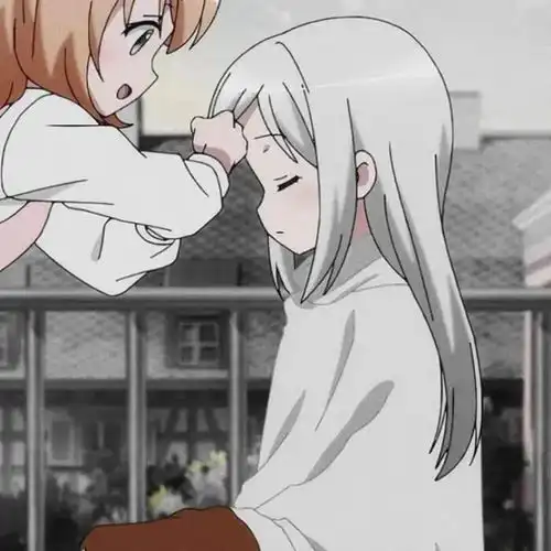 闺蜜动漫女头生气归生气,又不是不要你了