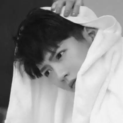 个性黑白男生头像霸气,独特比较拽成熟的男人