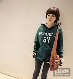 道晖芝卫衣示范穿搭添了几分灵动感6