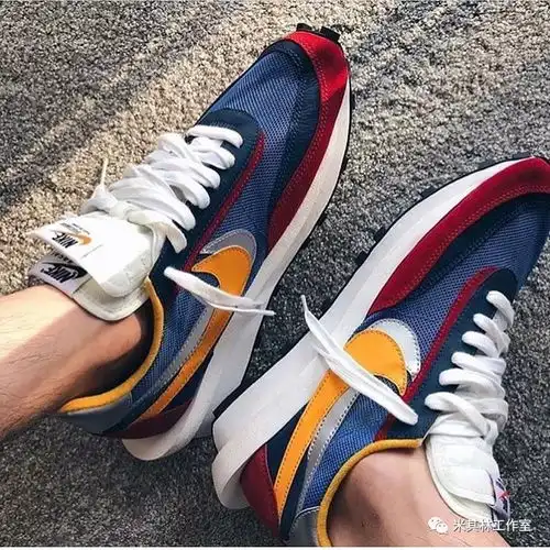 nikeldvwaffle重叠设计前卫华夫变形休闲慢跑鞋绿黄黑橘白