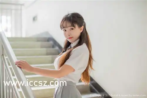 我又不是你的谁何必对我这么在意