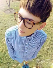 最新男生萌系短发90后学弟人气爆棚