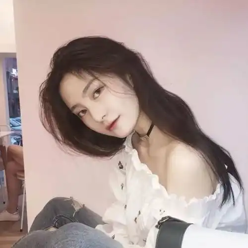 欲系高冷头像女红唇