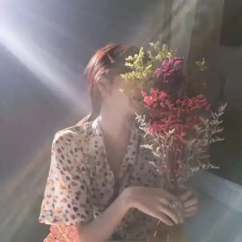 绿色系头像女生性格网状