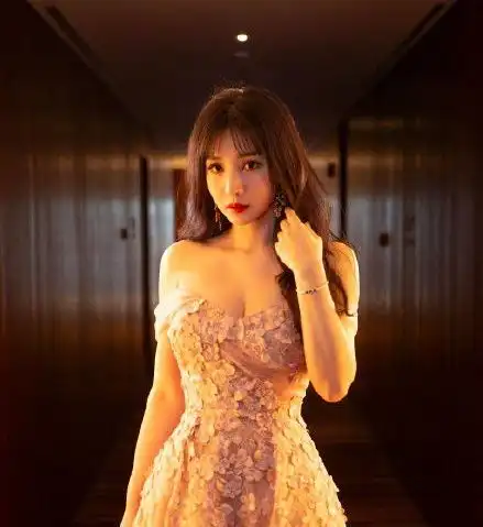 柳岩说自己因为性感风格受到偏见,你觉得有错吗