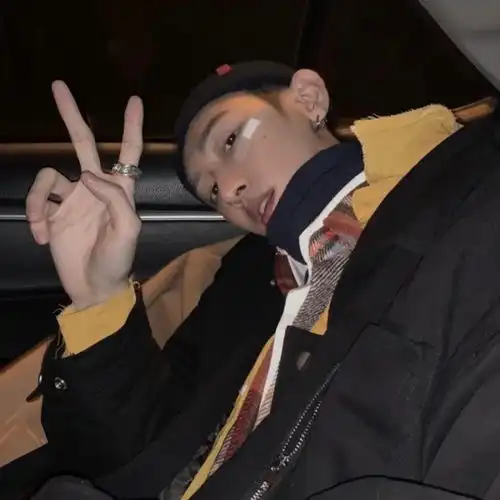 孤独帅气头像男系头像图片中年