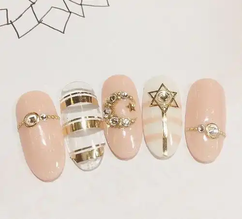 美甲回忆满满的美少女战士美甲合辑