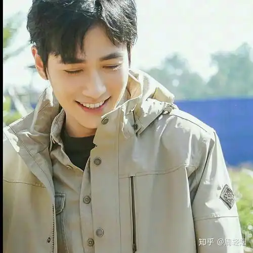 你看过最好看的男生露齿笑的照片是哪张