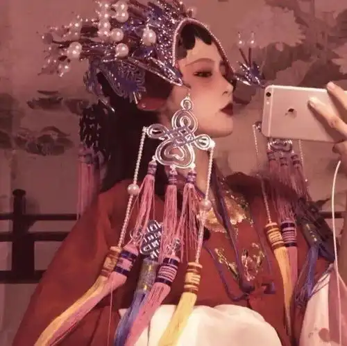 动漫女头好好扮演自己的角色,做自己该做的事