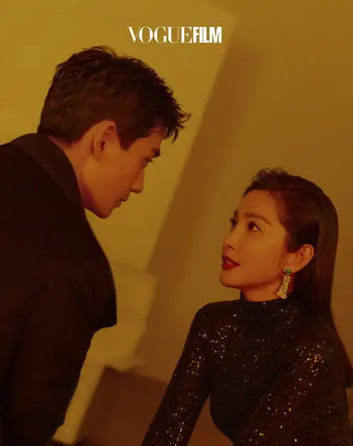 voguefilm秋冬刊封面预告公开朱一龙携手李冰冰解锁新刊