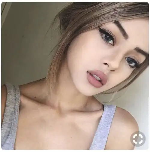 女生头像正脸高级感