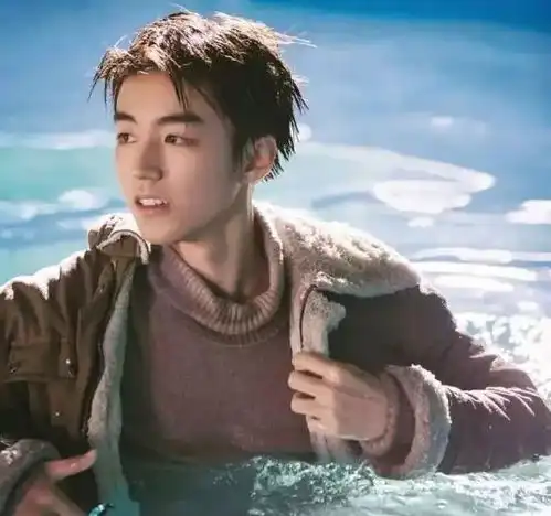 明星光鲜的背后,张晋眼睛受伤,王传君为拍戏两天没睡觉