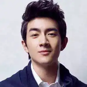 易烊千玺vs王源,小狼狗vs小奶狗,哪个是你的菜