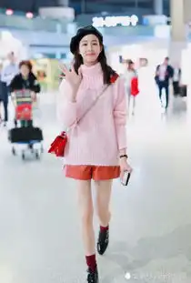 张钧甯贝雷帽流苏毛衣,粉色系撞击少女心,与任嘉伦合影甜炸了