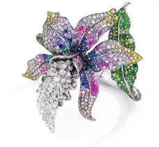 7月的巴黎罗浮宫,奏响了一首异彩纷呈的珠宝来自卷毛子豚君的图片分享