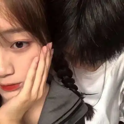 甜甜的情侣头像慢慢来,谁不是翻山越岭去爱