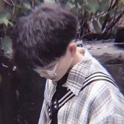 男生头像帅气阳光干净