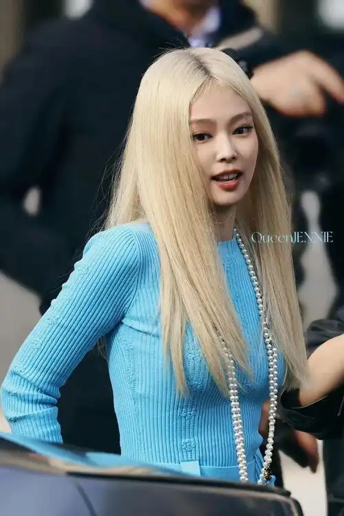 蓝色系列头像真人