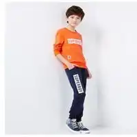 橙色衣服外国小孩微信头像微信头像图片大全