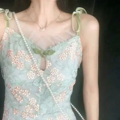 巫婆御姐你笑起来真像好天气