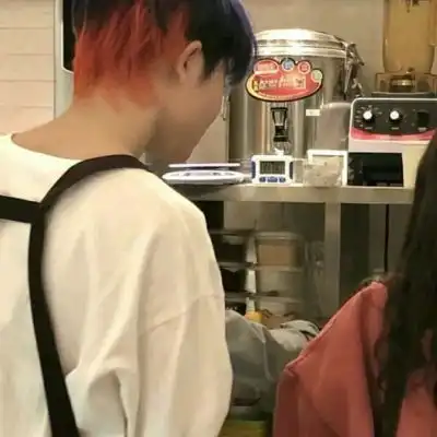 黑系男生头像真人图文情