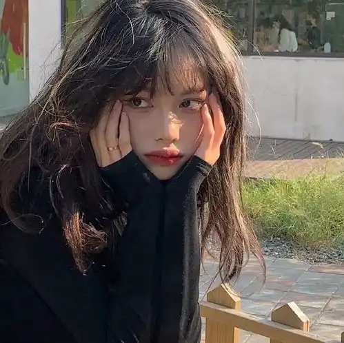 头像看起来很酷的高级感头像