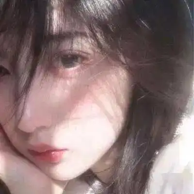 女生伤感心碎的头像哭