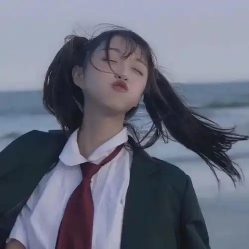 有哪些闪闪亮亮,少女又酷飒的女生头像闺蜜头像