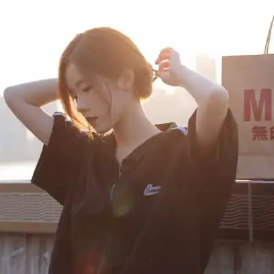 唯美真人女头,好看温柔的头像女生真人