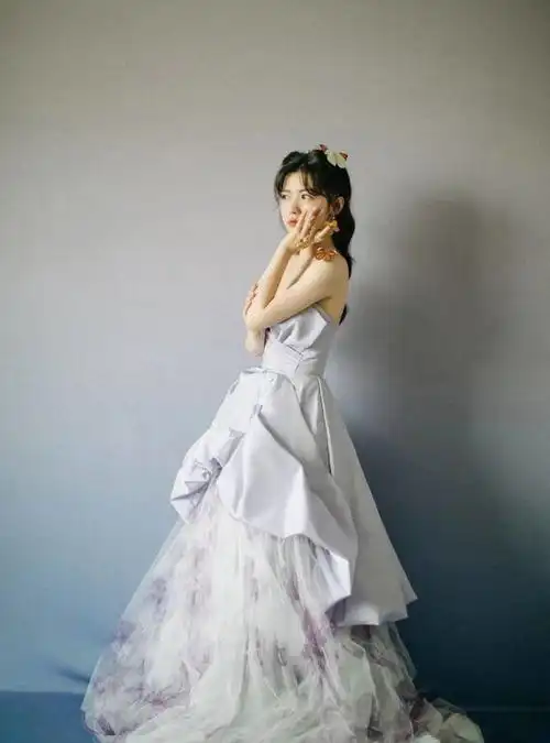 紫色仙气系头像纱裙