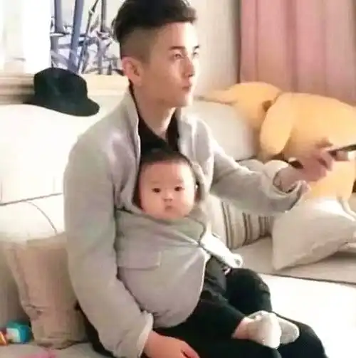 爸爸花式带娃,脑洞有多大,带娃方式就有多少种,妈妈看了气笑