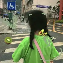 女生头像可爱呆萌背影