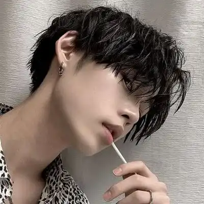 男生头像脸部清晰,喜欢近照的朋友选一张走了